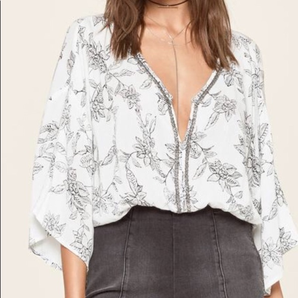 Amuse Society moon dancer top